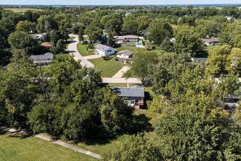 View/Area - 31 Park Ave, Park View, IA 52748 photo 3 of 3