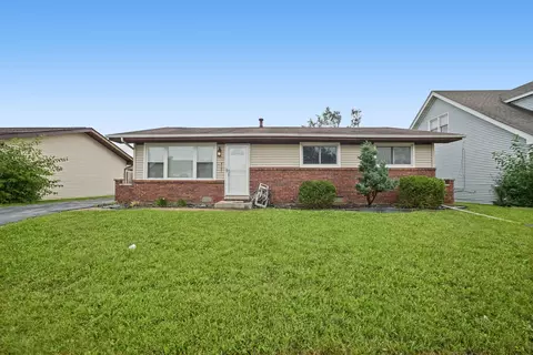 4121 Indian Hill Dr, Country Club Hills, IL 60478