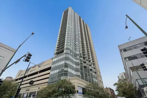 111 W Maple St #3101, Chicago, IL 60610