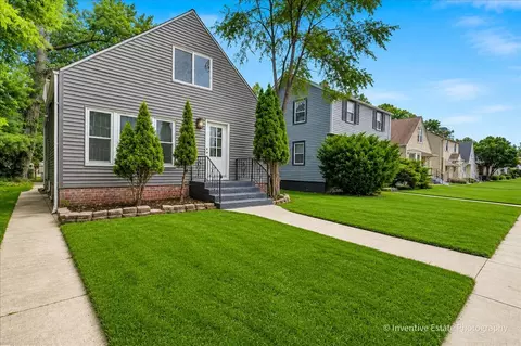 Exterior - 14813 Evers St, Dolton, IL 60419 photo 4 of 8