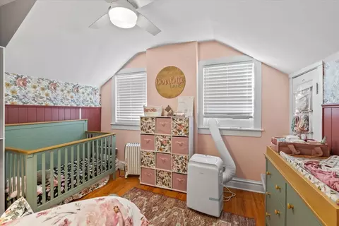 Bedroom - 10330 S Artesian Ave, Chicago, IL 60655 photo 2 of 3