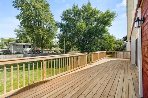 Exterior - 702 4th Ave, Ottawa, IL 61350 photo 9 of 9