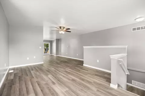 Living - 702 4th Ave, Ottawa, IL 61350 photo 1 of 9