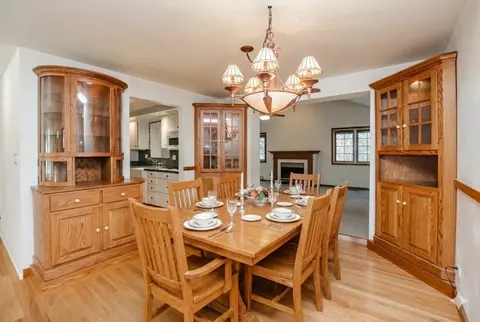 Dining - 3843 Springdale Ave, Glenview, IL 60025 photo 1 of 1