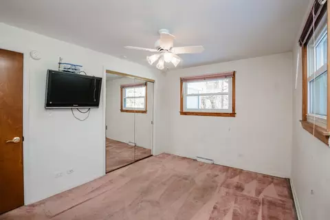 Bedroom - 3843 Springdale Ave, Glenview, IL 60025 photo 4 of 4