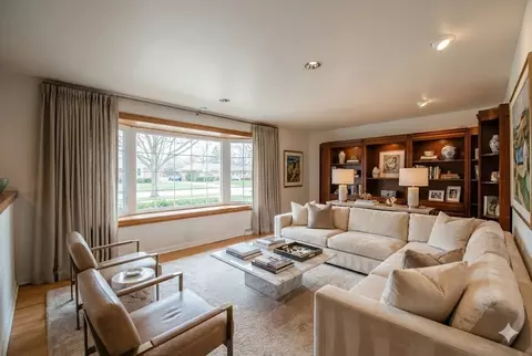 Living - 3843 Springdale Ave, Glenview, IL 60025 photo 5 of 8