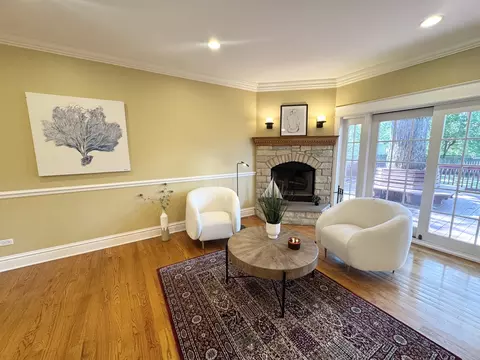 Living - 1430 Park Ave, River Forest, IL 60305 photo 10 of 13