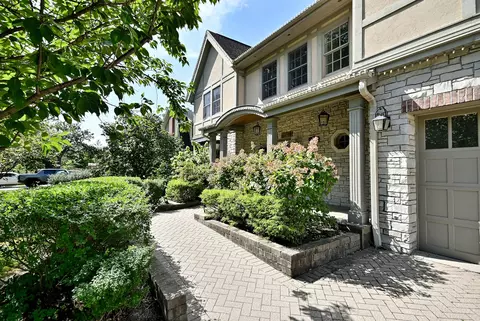 Exterior - 1430 Park Ave, River Forest, IL 60305 photo 4 of 12