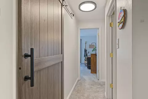 Entry Way - 1774 Gloucester Ct #C, Wheaton, IL 60189 photo 3 of 3