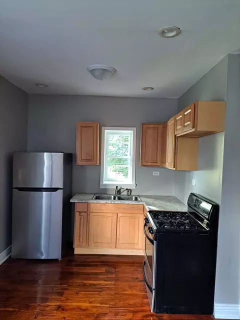 Kitchen - 2608 E 74th Pl, Chicago, IL 60649 photo 1 of 1