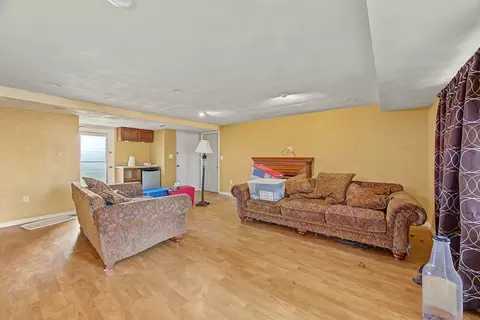 Living - 954 E Madison St, Morton, IL 61550 photo 1 of 4