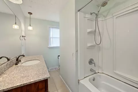 Bath - 954 E Madison St, Morton, IL 61550 photo 1 of 3