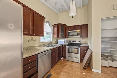 Kitchen - 954 E Madison St, Morton, IL 61550 photo 5 of 5