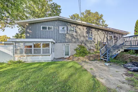 Exterior - 954 E Madison St, Morton, IL 61550 photo 5 of 7