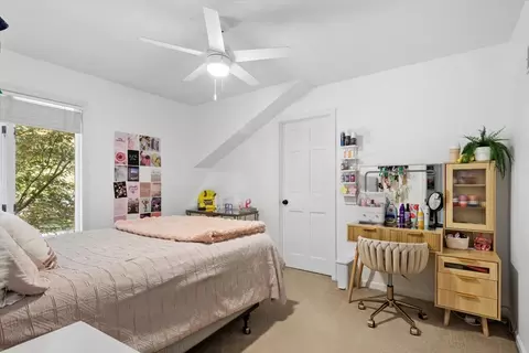 Bedroom - 1112 Colgate Ct, Naperville, IL 60565 photo 3 of 4