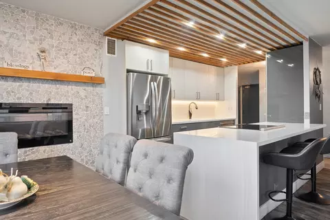 Kitchen - 222 E Pearson St #2002, Chicago, IL 60611 photo 1 of 5