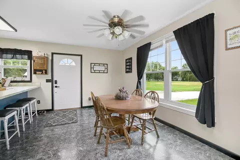 Dining - 250 W Frontage St, Sheldon, IL 60966 photo 2 of 2