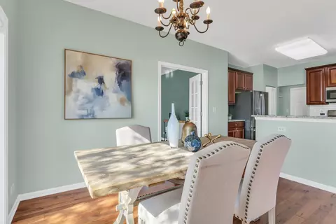 Dining - 2833 Waterfront Ave, Algonquin, IL 60102 photo 1 of 2