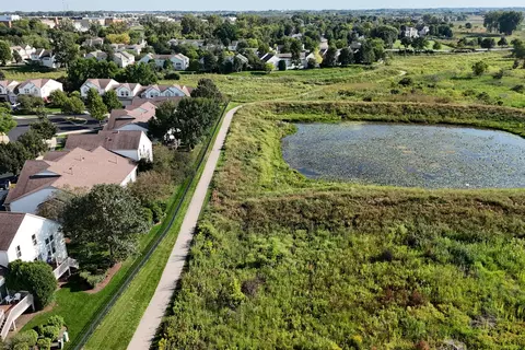 View/Area - 2833 Waterfront Ave, Algonquin, IL 60102 photo 7 of 8