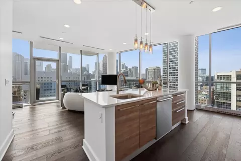 Kitchen - 110 W Superior St #1602, Chicago, IL 60654 photo 1 of 6