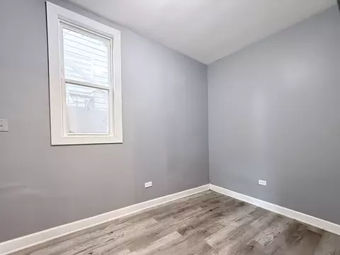 Bedroom - 6835 S Champlain Ave, Chicago, IL 60637 photo 7 of 9