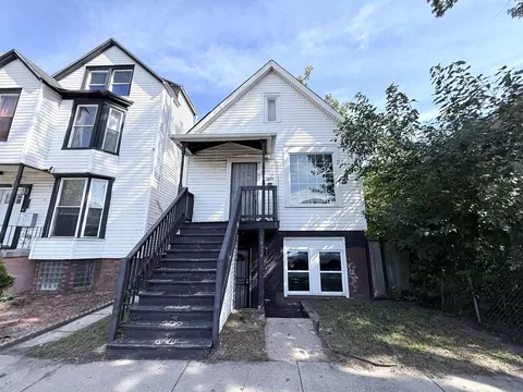 Exterior - 6835 S Champlain Ave, Chicago, IL 60637 photo 2 of 3