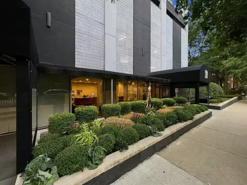 2700 N Hampden Ct #8B, Chicago, IL 60614