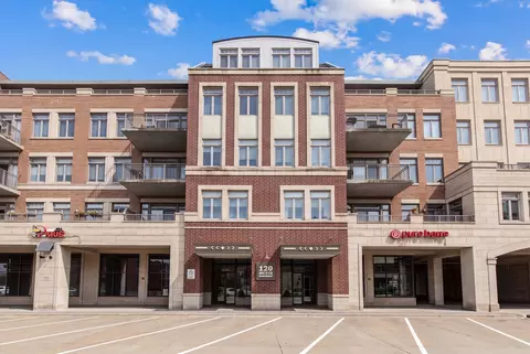 120 N Northwest Hwy #405, Park Ridge, IL 60068