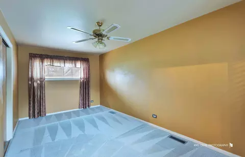 Bedroom - 16 W Jeffery Ave, Wheeling, IL 60090 photo 4 of 4