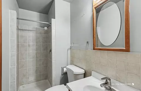 Bath - 16 W Jeffery Ave, Wheeling, IL 60090 photo 2 of 2
