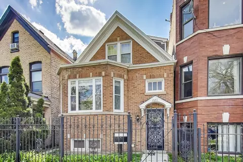 2052 N Whipple St, Chicago, IL 60647