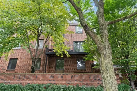 1651 N Dayton St #104, Chicago, IL 60614