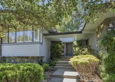 1235 White Oak Dr, Santa Rosa, CA 95409
