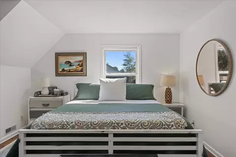 Bedroom - 9 N424 Tamara Dr, Elgin, IL 60124 photo 1 of 4