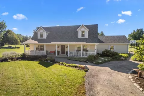Exterior - 9 N424 Tamara Dr, Elgin, IL 60124 photo 6 of 6