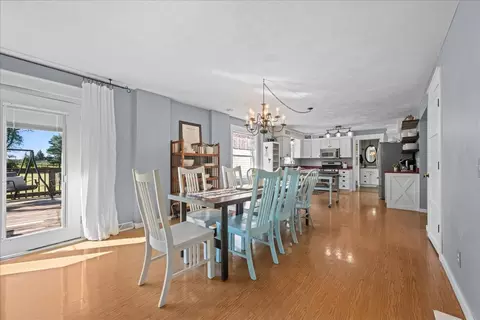 Dining - 9 N424 Tamara Dr, Elgin, IL 60124 photo 2 of 3