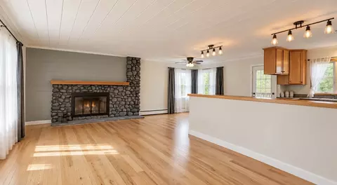 Living - 10874 E Flagg Rd, Rochelle, IL 61068 photo 1 of 5