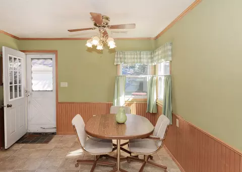 Dining - 1013 12th St, Silvis, IL 61282 photo 1 of 1