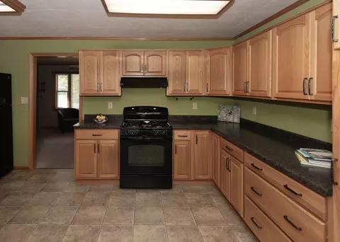 Kitchen - 1013 12th St, Silvis, IL 61282 photo 2 of 3
