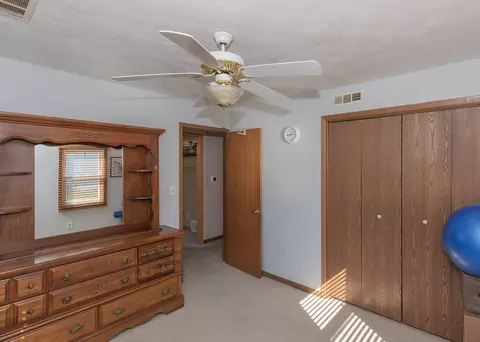 Bedroom - 1013 12th St, Silvis, IL 61282 photo 4 of 5