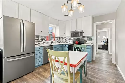 Kitchen - 208 Mecherle Dr, Bloomington, IL 61701 photo 1 of 2