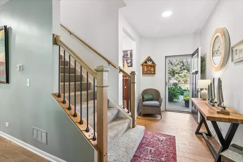 Entry Way - 1005 Draper Rd, Mchenry, IL 60050 photo 4 of 5