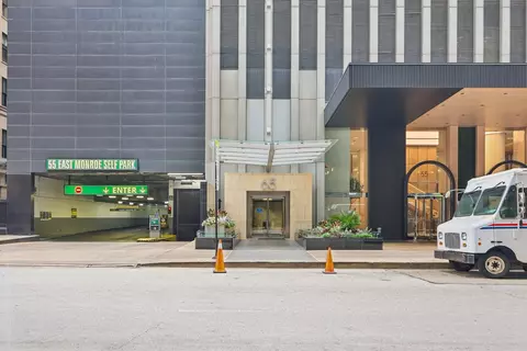 65 E Monroe St #4407, Chicago, IL 60603