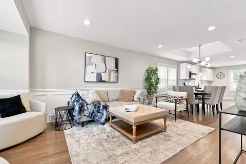 Living - 8550 S Jeffery Blvd, Chicago, IL 60617 photo 1 of 4