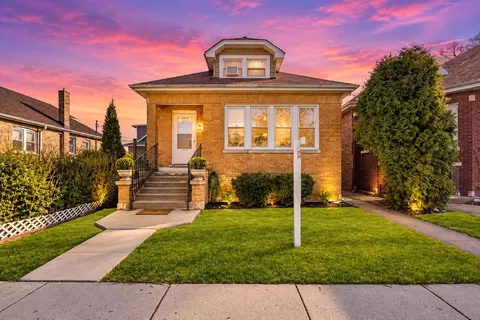 5349 W Fletcher St, Chicago, IL 60641
