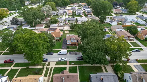 View/Area - 17825 Chicago Ave, Lansing, IL 60438 photo 2 of 4