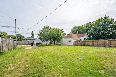 Exterior - 17825 Chicago Ave, Lansing, IL 60438 photo 2 of 6