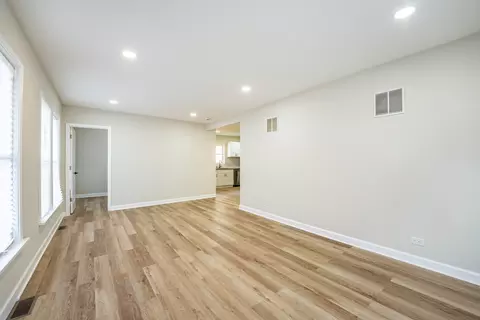 Living - 17825 Chicago Ave, Lansing, IL 60438 photo 1 of 4