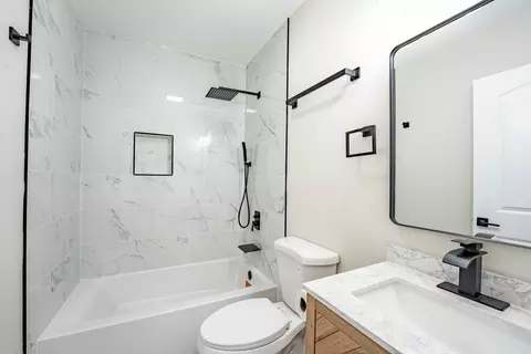 Bath - 17825 Chicago Ave, Lansing, IL 60438 photo 1 of 2
