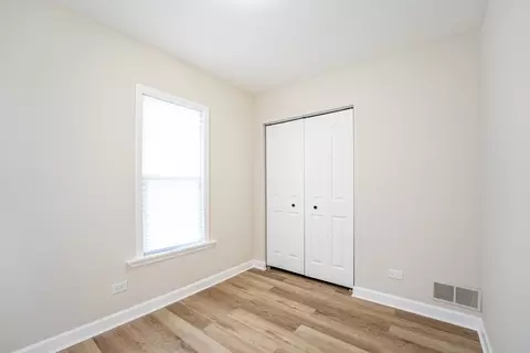 Bedroom - 17825 Chicago Ave, Lansing, IL 60438 photo 3 of 6